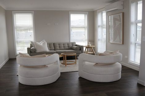 Photo of property in 15 West Place, Greenmeadows, Napier, 4112