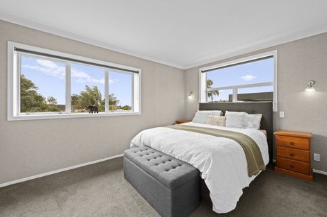 Photo of property in 64 O'halloran Road, Howick, Auckland, 2014