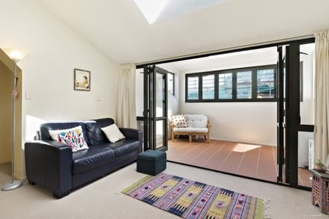 Photo of property in Courtenay Mews Apartments, 18/14 Alpha Street, Te Aro, Wellington, 6011