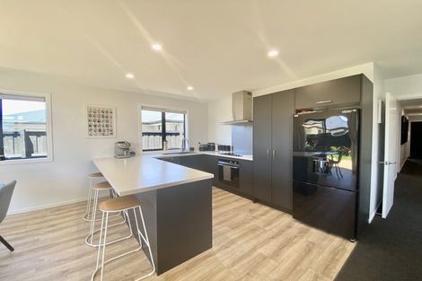 Photo of property in 21 Grimwood Street, Woodend, 7610