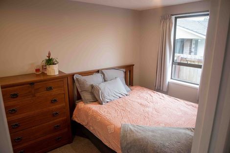 Photo of property in 2/323 Sawyers Arms Road, Bishopdale, Christchurch, 8053