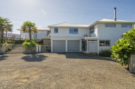 Photo of property in 111 Centennial Drive, Whitianga, 3510