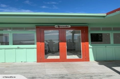 Photo of property in 15a Joan Street, Point Chevalier, Auckland, 1022