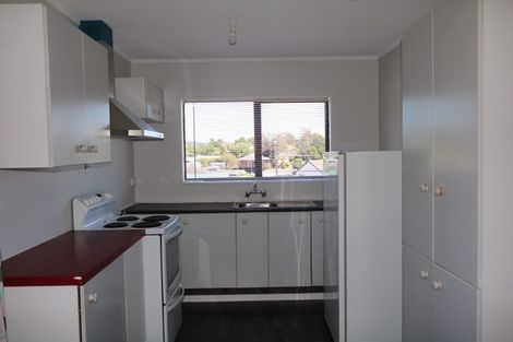 Photo of property in 24 Blueberry Grove, Timberlea, Upper Hutt, 5018