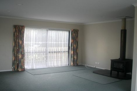 Photo of property in 3 Makora Grove, Paremata, Porirua, 5024