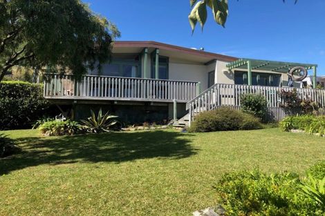 Photo of property in 87 Winara Avenue, Waikanae, 5036