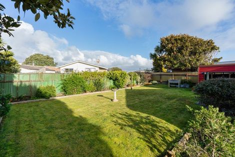 Photo of property in 34 Norfolk Crescent, Otaki Beach, Otaki, 5512