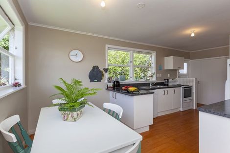 Photo of property in 4 Clarkes Crescent, Paekakariki, 5034