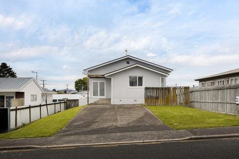 Photo of property in 2 Lincoln Terrace, Gate Pa, Tauranga, 3112
