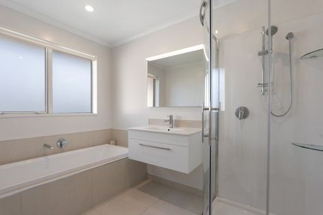 Photo of property in 12 Killarney Avenue, Halswell, Christchurch, 8025