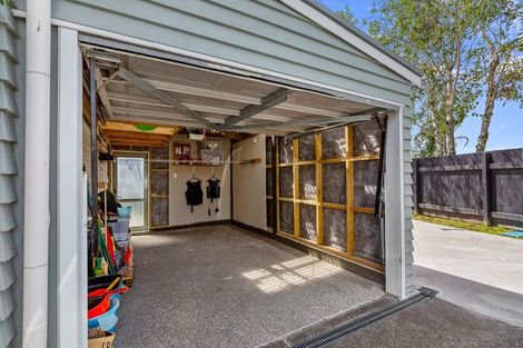 Photo of property in 1/12 Doment Crescent, Orewa, 0931