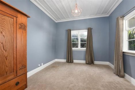 Photo of property in 38 Allandale Road, Saint Clair, Dunedin, 9012