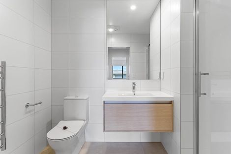 Photo of property in 105 Katikati Drive, Manurewa, 2102