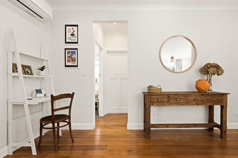 Photo of property in 101 Milton Road, Bluff Hill, Napier, 4110