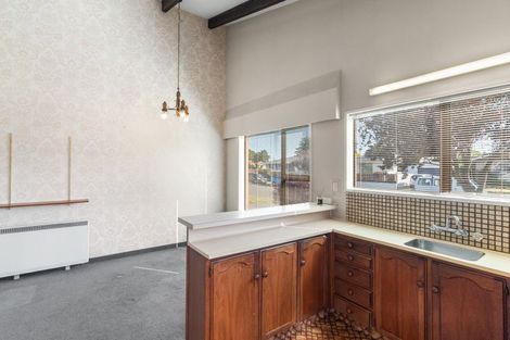 Photo of property in 1/147 Warren Crescent, Hillmorton, Christchurch, 8025