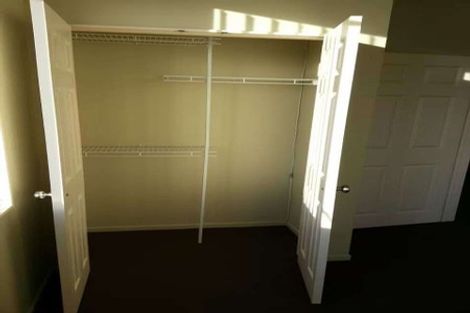 Photo of property in 2 Ballyward Close, East Tamaki, Auckland, 2013