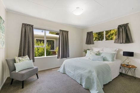 Photo of property in 43 Holland Street, Wainuiomata, Lower Hutt, 5014