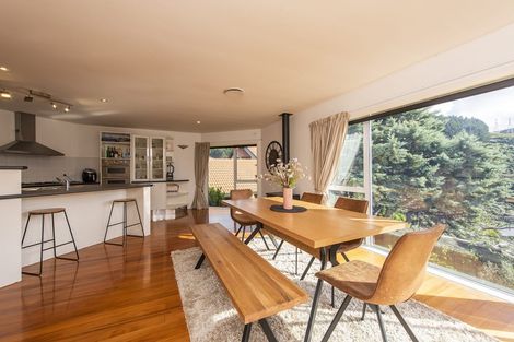 Photo of property in 10 Furlong Crescent, Churton Park, Wellington, 6037