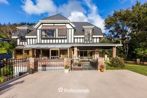 Photo of property in 1 Hobbit Lane, Pinehaven, Upper Hutt, 5371