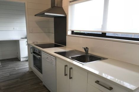 Photo of property in 1/20 Lane Road, Weymouth, Auckland, 2103