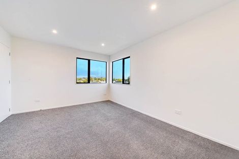 Photo of property in 137a Mahia Road, Wattle Downs, Auckland, 2103