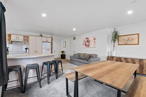 Photo of property in 82b Kawaha Point Road, Kawaha Point, Rotorua, 3010