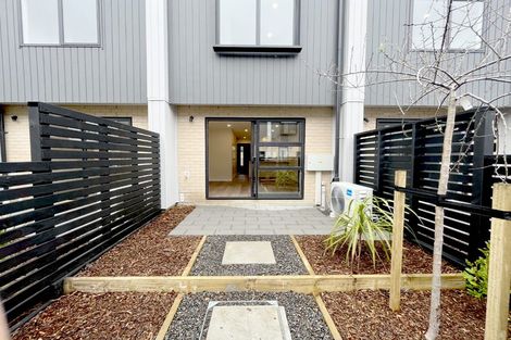 Photo of property in 6/327 Glengarry Road, Glen Eden, Auckland, 0602