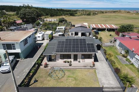Photo of property in 23 Wainui Street, Koitiata, Whanganui, 4581