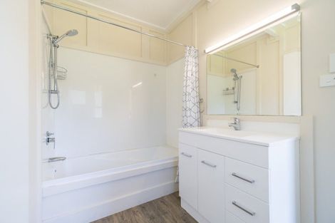 Photo of property in 239 Milford Road, Te Anau, 9600