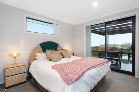 Photo of property in 19 Ballintoy Park Drive, Welcome Bay, Tauranga, 3175