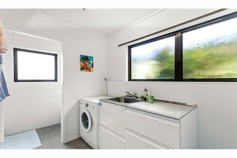 Photo of property in 27 Wychwood Crescent, Springfield, Rotorua, 3015