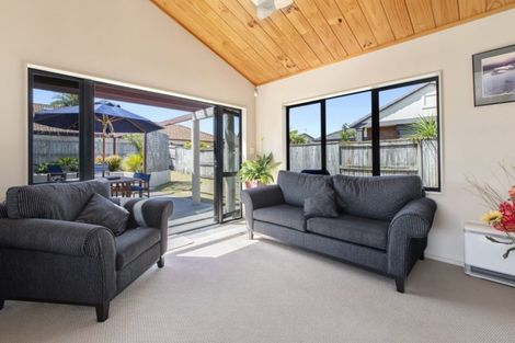 Photo of property in 56 Beachwater Drive, Papamoa Beach, Papamoa, 3118