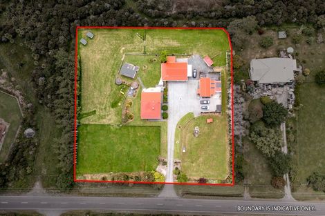 Photo of property in 354 Kaipara Flats Road, Dome Forest, Warkworth, 0981