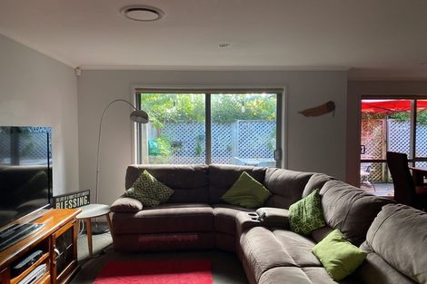 Photo of property in 7 South Street, Papakura, 2110