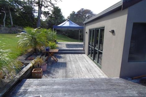 Photo of property in 31 Almond Grove, Greenhithe, Auckland, 0632