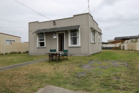 Photo of property in 106c Seabury Avenue, Foxton Beach, Foxton, 4815