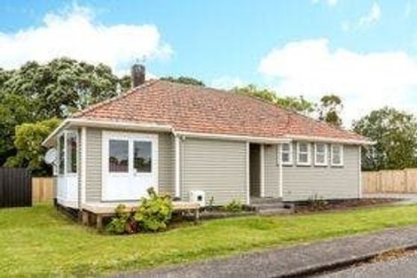 Photo of property in 121 Frankley Road, Frankleigh Park, New Plymouth, 4310