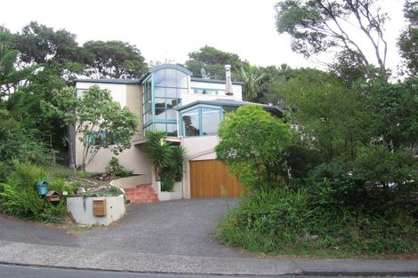 Photo of property in 104 Takahe Road, Titirangi, Auckland, 0604
