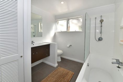 Photo of property in 2/88 Archers Road, Glenfield, Auckland, 0629