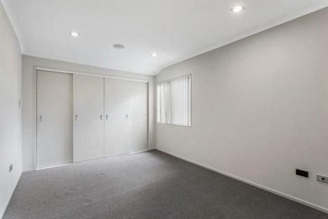 Photo of property in 12a Otahuri Crescent, Greenlane, Auckland, 1051