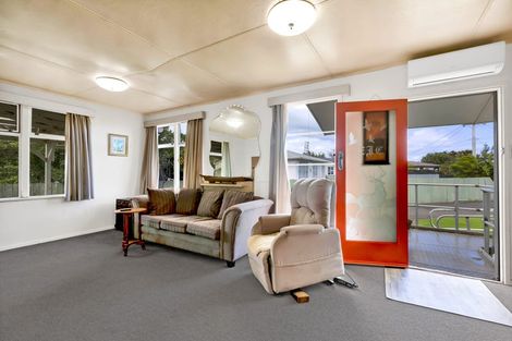 Photo of property in 4 Elizabeth Street, Patea, 4520