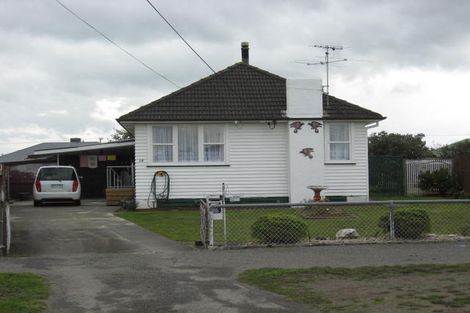 Photo of property in 14 Grant Crescent, Masterton, 5810