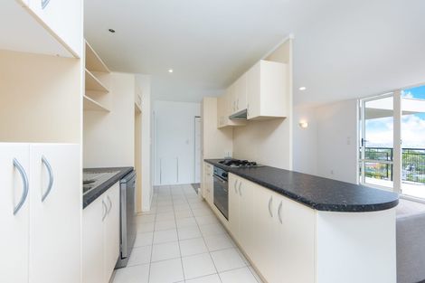 Photo of property in 9/166 Mokoia Road, Chatswood, Auckland, 0626