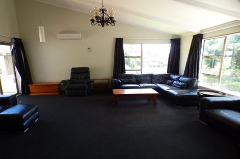 Photo of property in 48 Fyvie Avenue, Tawa, Wellington, 5028