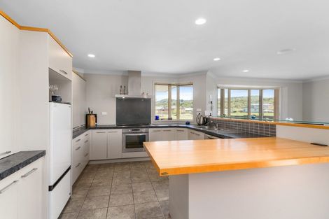 Photo of property in 63 Montgomery Crescent, Kinloch, Taupo, 3377