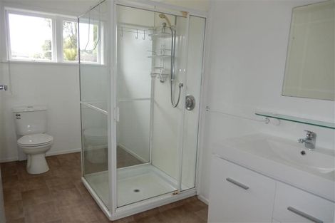 Photo of property in 278 Boord Crescent, Kumeu, 0891