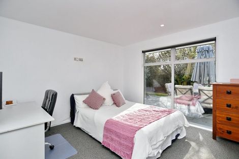 Photo of property in 1 Rue De La Mare, Parklands, Christchurch, 8083