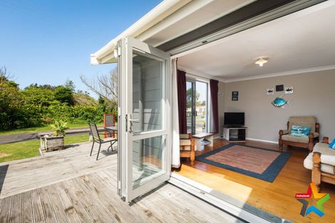 Photo of property in 16 Tatai Road, Bowentown, Waihi Beach, 3177