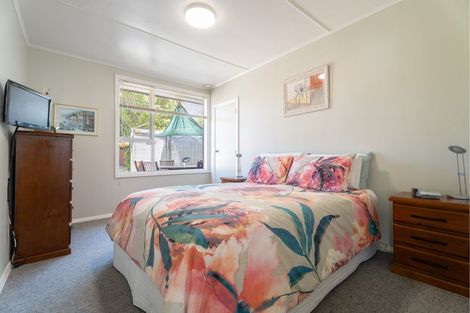 Photo of property in 9 Arero Place, Titahi Bay, Porirua, 5022