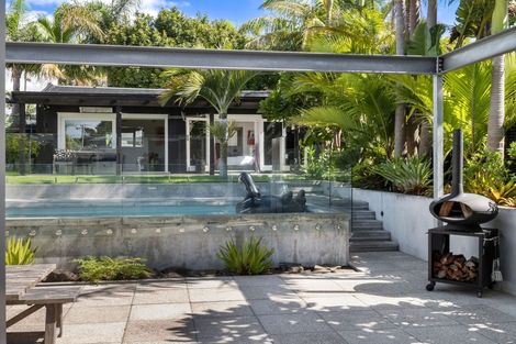 Photo of property in 28 Regina Street, Westmere, Auckland, 1022